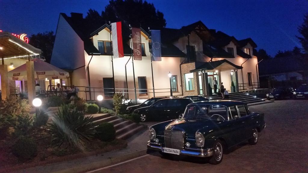 Hotel Impressa Niedrzwica Duża Екстериор снимка